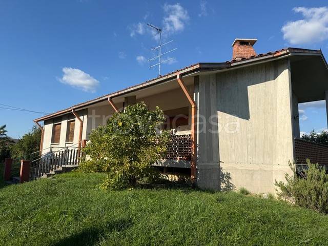 casa indipendente in vendita a Buja