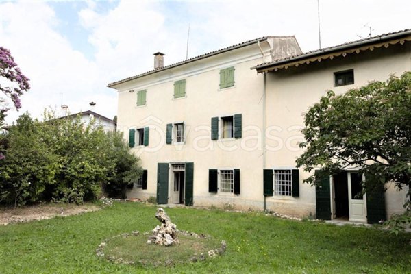 casa indipendente in vendita a Buttrio