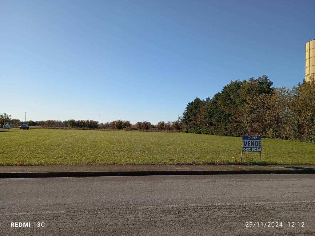 terreno edificabile in vendita a Buttrio