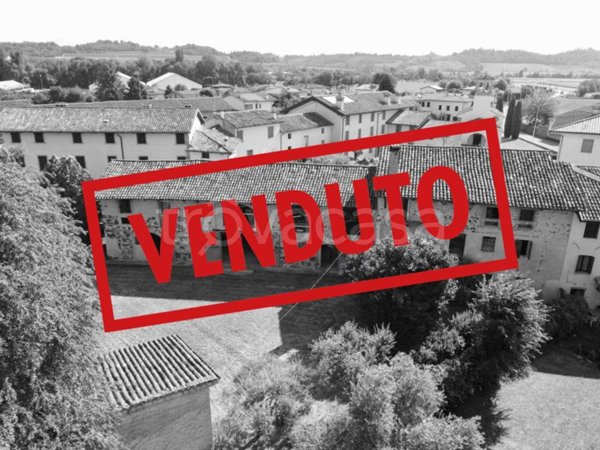 casa indipendente in vendita a Buttrio