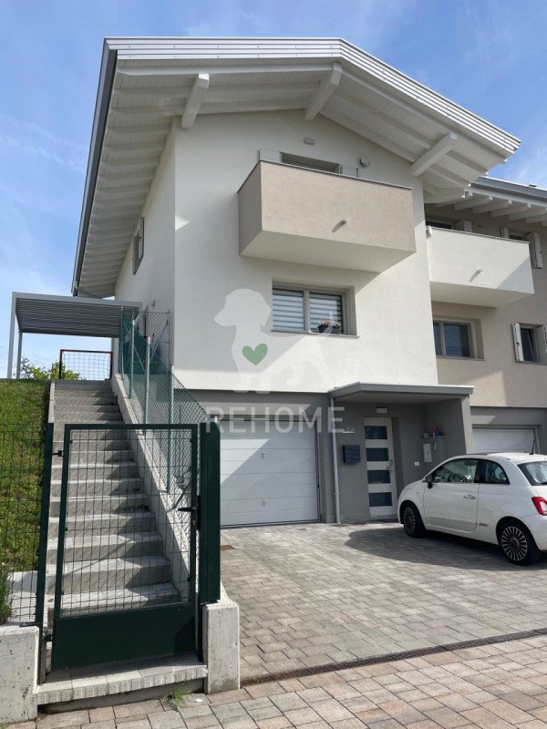 casa indipendente in vendita a Buttrio