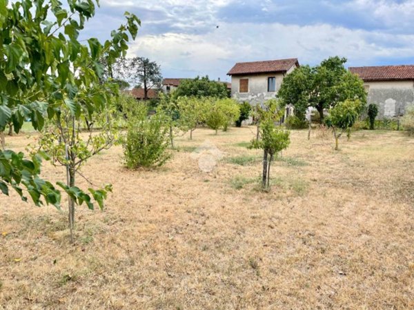 terreno edificabile in vendita a Buttrio in zona Caminetto
