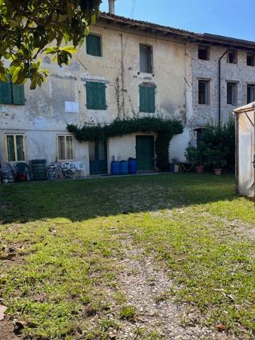 casa indipendente in vendita a Buttrio