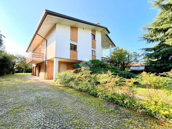 casa indipendente in vendita a Campoformido