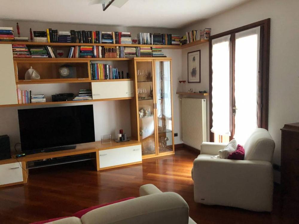 appartamento in vendita a Campoformido in zona Basaldella