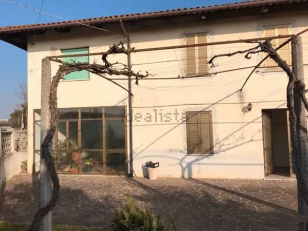 appartamento in vendita a Campoformido in zona Basaldella