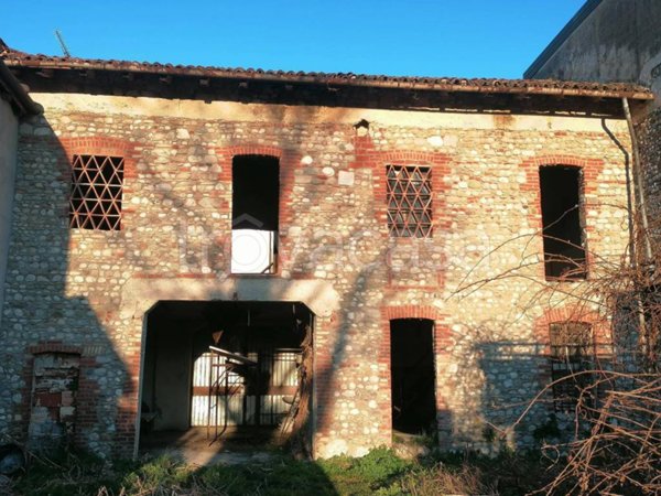 appartamento in vendita a Campoformido in zona Basaldella