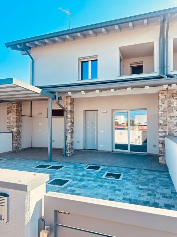 casa indipendente in vendita a Campoformido in zona Basaldella