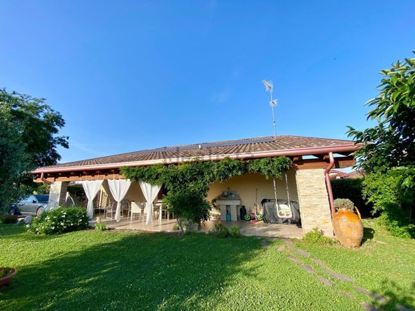casa indipendente in vendita a Campoformido