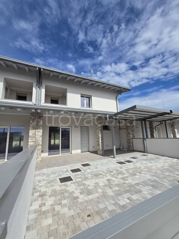 casa indipendente in vendita a Campoformido in zona Basaldella