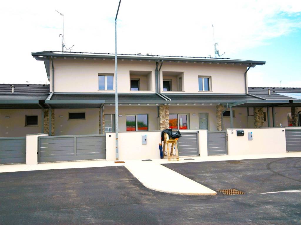 casa indipendente in vendita a Campoformido in zona Basaldella