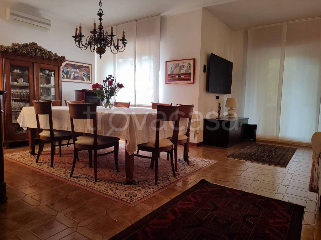 casa indipendente in vendita a Campoformido in zona Basaldella