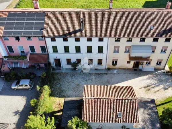 casa indipendente in vendita a Campoformido in zona Bressa