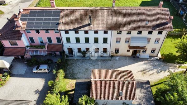 casa indipendente in vendita a Campoformido in zona Bressa