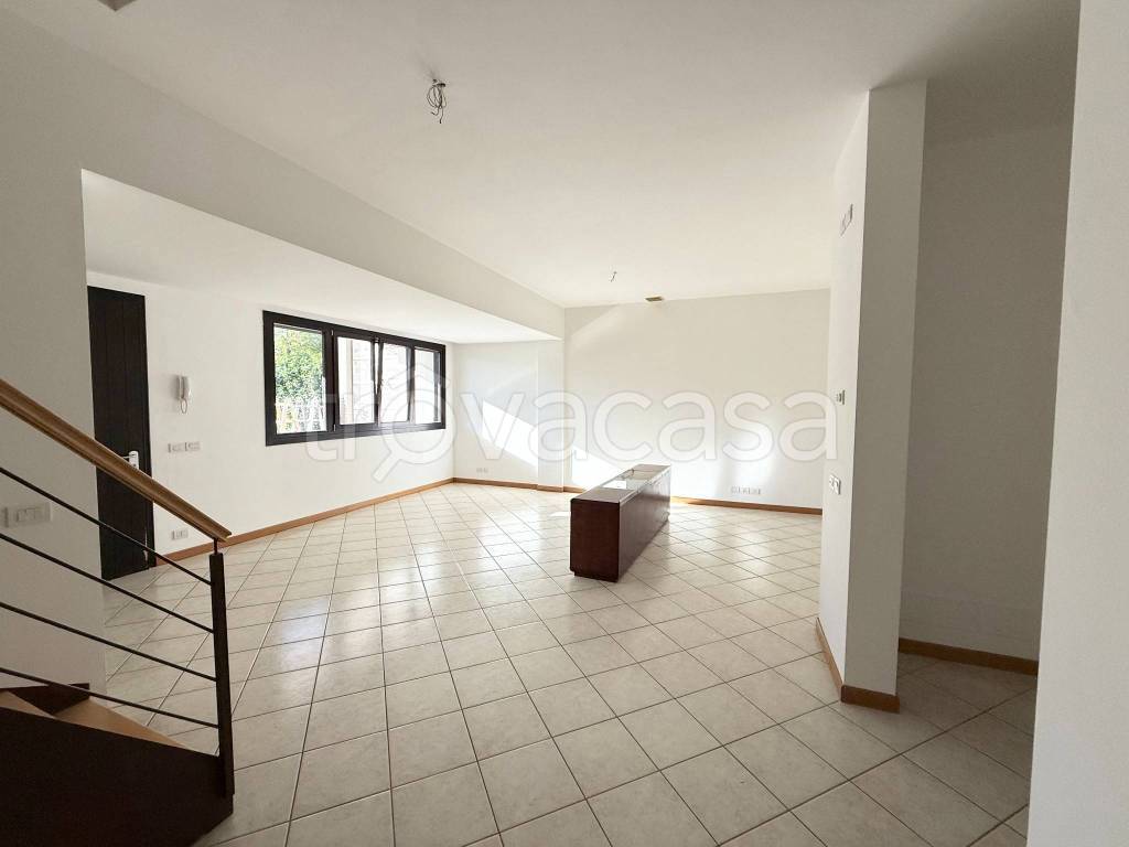 casa indipendente in vendita a Campoformido in zona Basaldella