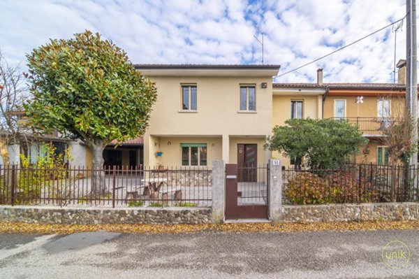 casa indipendente in vendita a Campoformido in zona Basaldella