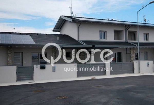 casa indipendente in vendita a Campoformido