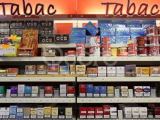 negozio in vendita a Campoformido in zona Basaldella