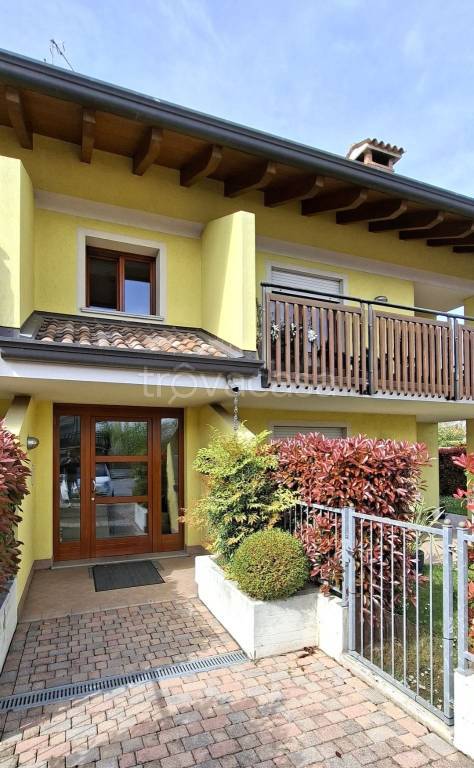 appartamento in vendita a Campoformido in zona Basaldella