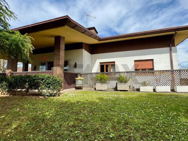 casa indipendente in vendita a Campoformido in zona Basaldella