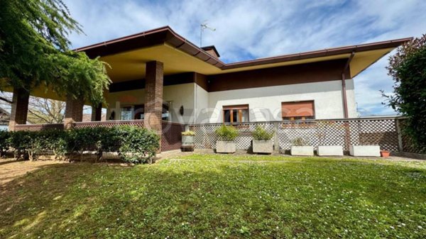 casa indipendente in vendita a Campoformido in zona Basaldella