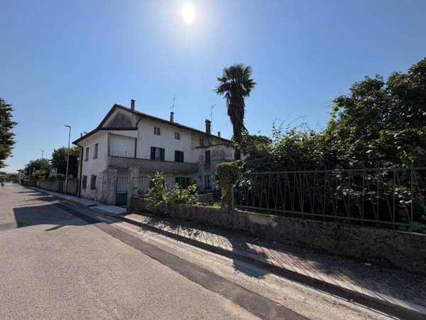 casa indipendente in vendita a Campoformido in zona Bressa