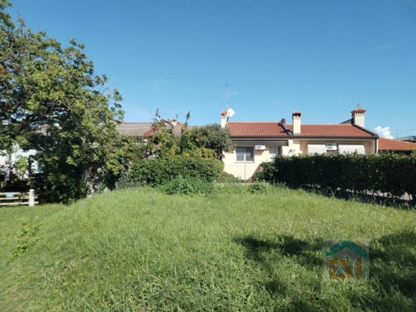 casa indipendente in vendita a Campoformido in zona Bressa