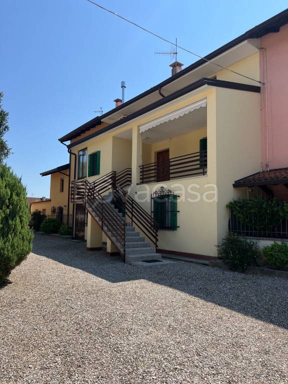 casa indipendente in vendita a Campoformido in zona Basaldella
