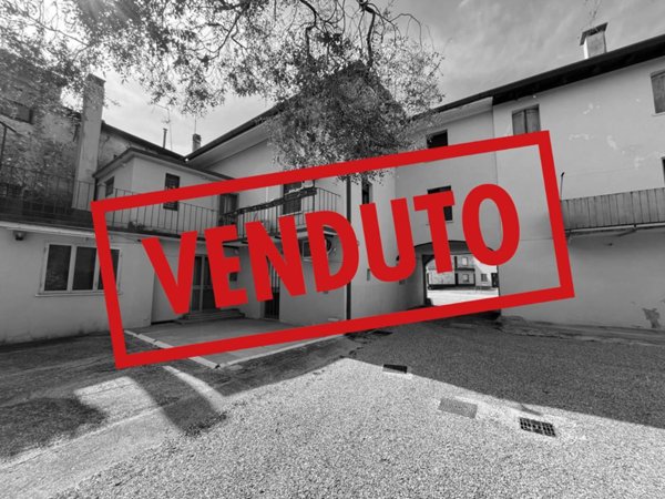 casa indipendente in vendita a Campoformido in zona Basaldella