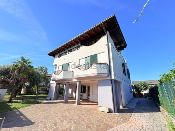 casa indipendente in vendita a Campoformido in zona Basaldella