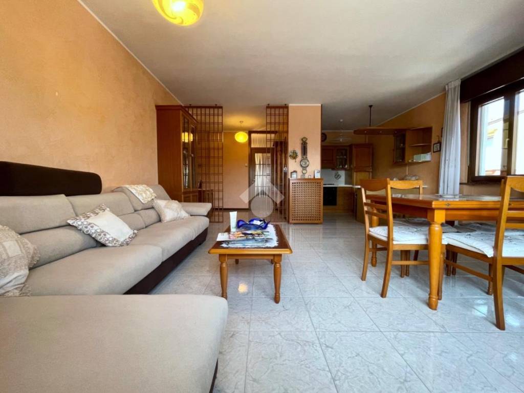 appartamento in vendita a Carlino