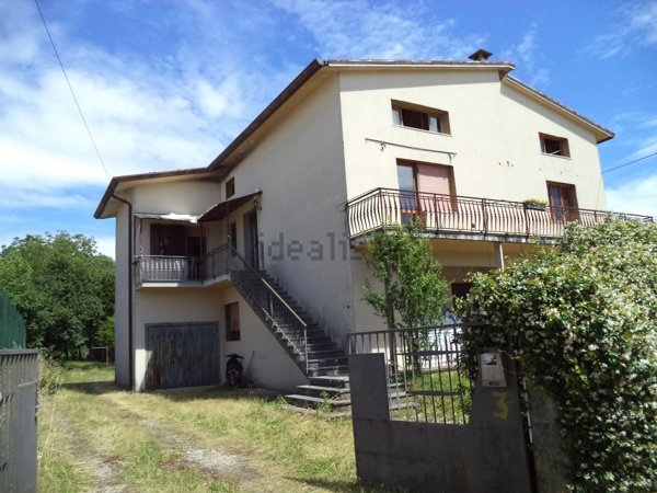 casa indipendente in vendita a Carlino