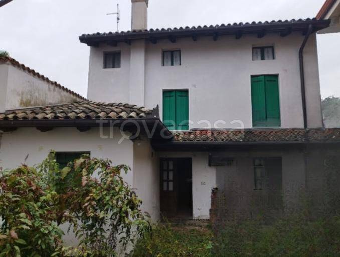 casa indipendente in vendita a Carlino in zona San Gervasio