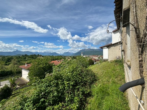 casa indipendente in vendita a Cassacco