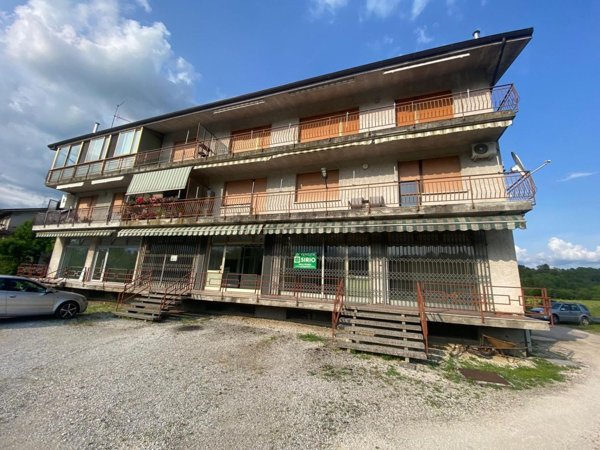 negozio in vendita a Cassacco