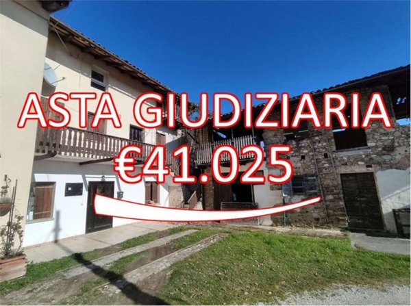 casa indipendente in vendita a Cassacco