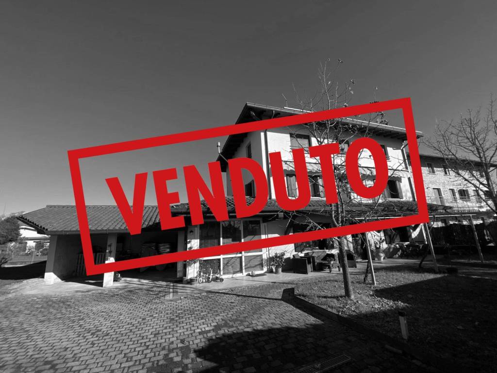 casa indipendente in vendita a Cassacco