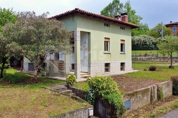 casa indipendente in vendita a Cassacco in zona Raspano