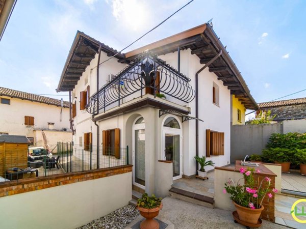 casa indipendente in vendita a Cassacco