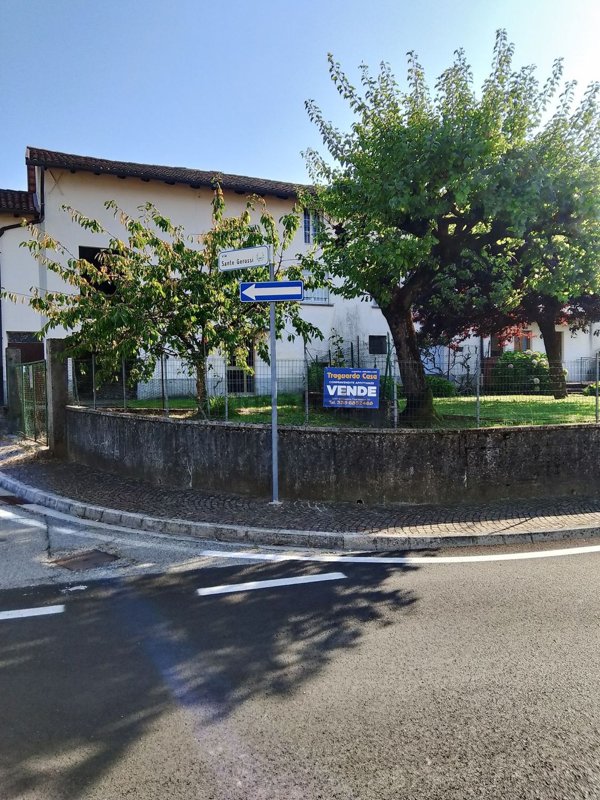 casa indipendente in vendita a Cassacco