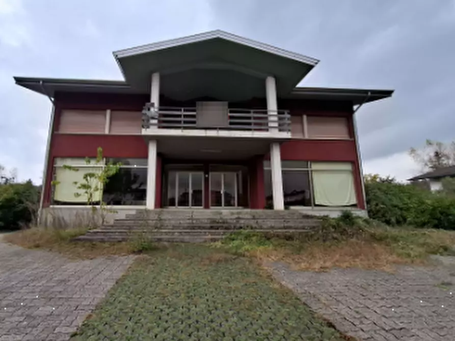 negozio in vendita a Cassacco in zona Montegnacco