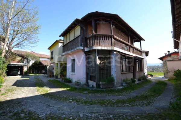 casa indipendente in vendita a Cassacco in zona Montegnacco