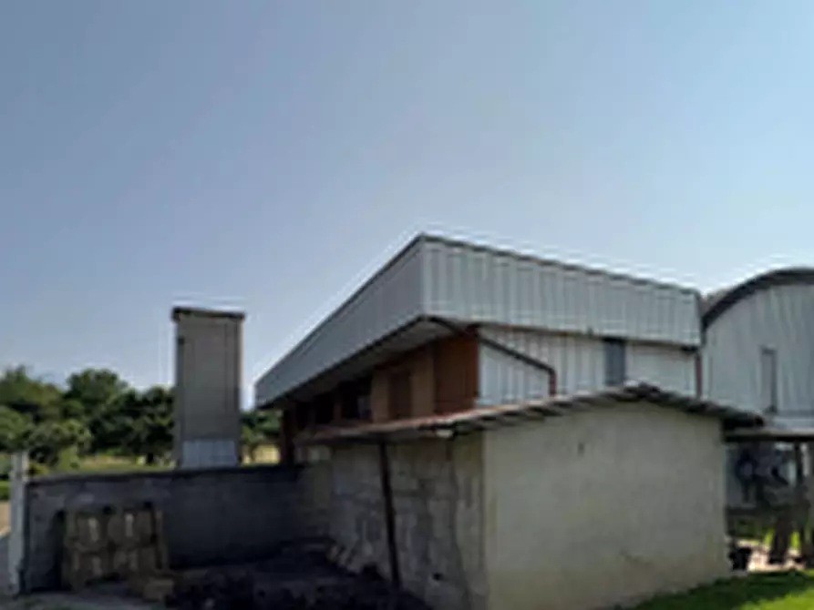 locale di sgombero in vendita a Cassacco in zona Raspano