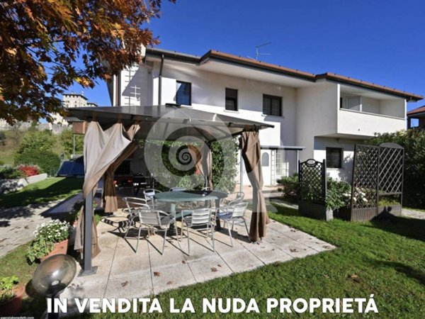 casa indipendente in vendita a Cassacco