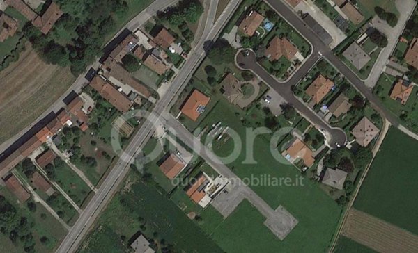 casa indipendente in vendita a Cassacco