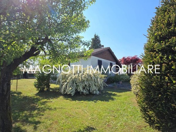 casa indipendente in vendita a Cassacco