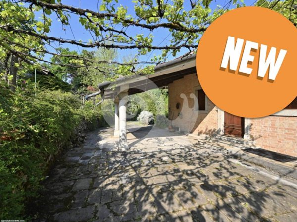 casa indipendente in vendita a Cassacco