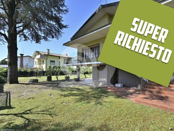 casa indipendente in vendita a Cassacco in zona Montegnacco