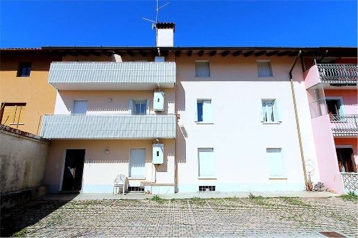 appartamento in vendita a Cassacco in zona Montegnacco
