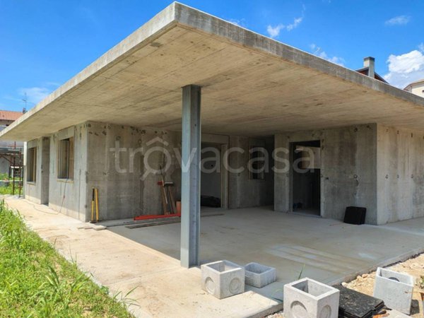 casa indipendente in vendita a Cassacco